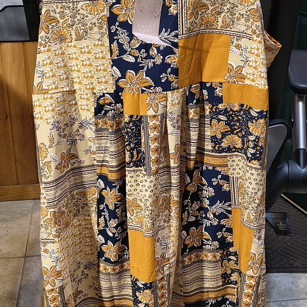 Emery Rose Multicolor Floral Patchwork Dress - Picture 2 of 11